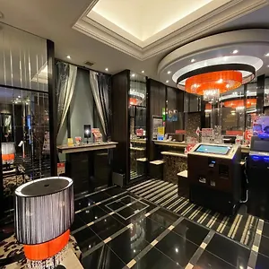 Apa Ginza Kyobashi Eki Yaesu Minamiguchi *** Токио