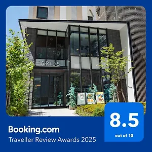 Grids Premium Namba 4* Osaca